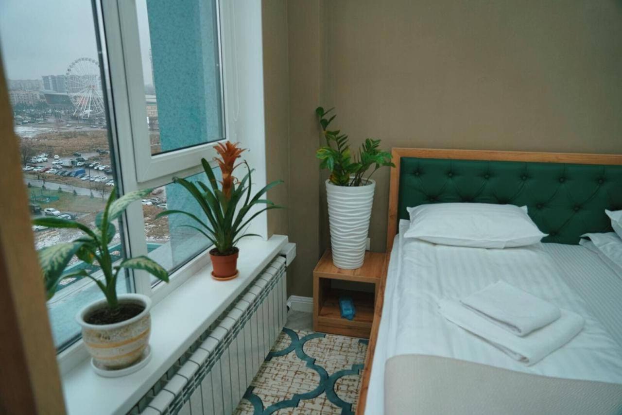 Halal Apart Hotel Alma-Ata Exteriör bild